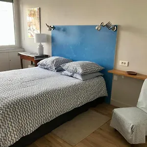 Standing-montparnasse Apartment Paris