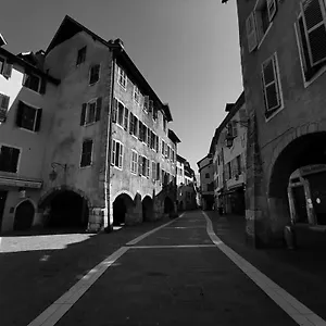 De Chiara A Apartment Annecy